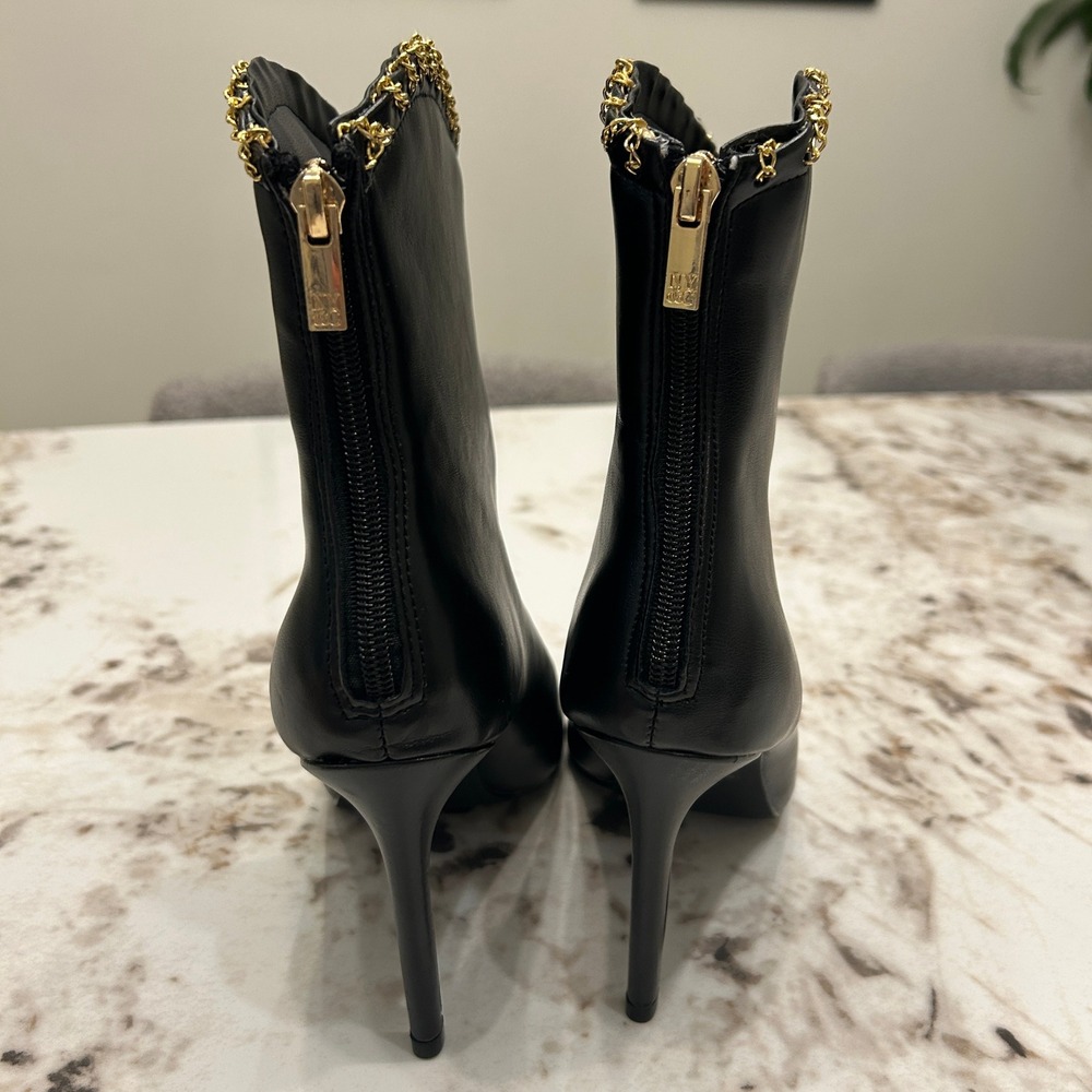 NY Collection Black Pointed Toe‎ Stiletto Heel Ankle Booties Gold Chain Trim 8.5 - Picture 14 of 14